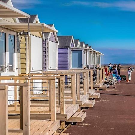 Hidden Gem W/ Parking Short Walk To Pleasure Beach Blackpool Exteriör bild