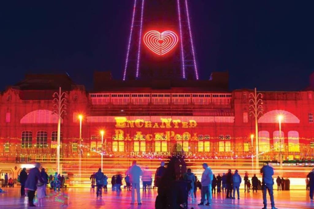 Hidden Gem W/ Parking Short Walk To Pleasure Beach Blackpool Exteriör bild