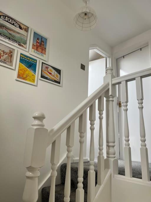 Hidden Gem W/ Parking Short Walk To Pleasure Beach Blackpool Exteriör bild